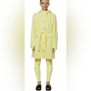 NWT Curve Women’s Rains Waterproof Raincoat Yellow Hooded Trench Coat Size L